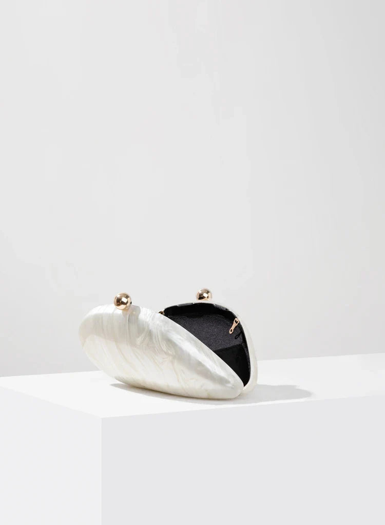 Acrylic Clutch Bag Shell Pearled Ariel